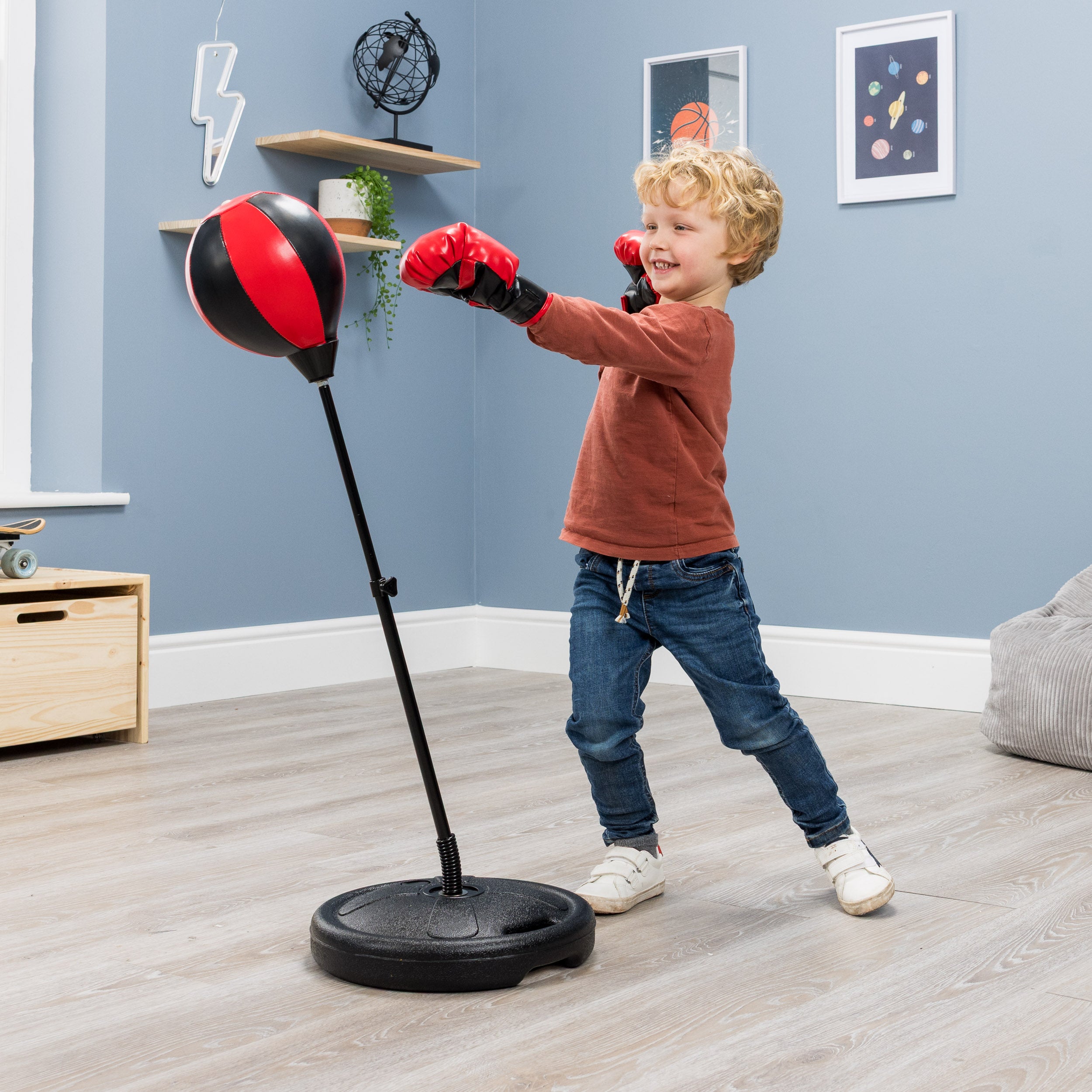 Medium Punch Ball With Gloves