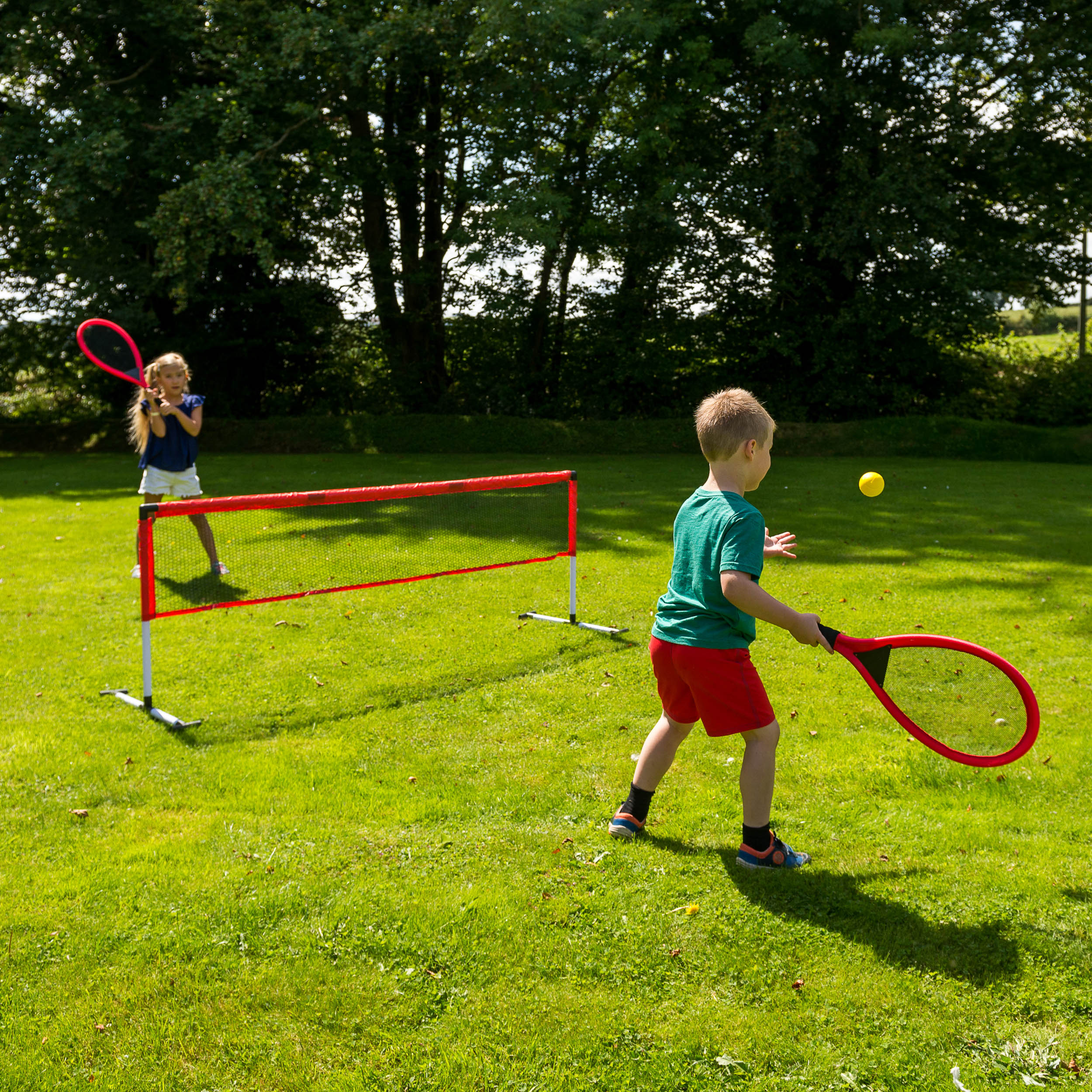 junior tennis set with net