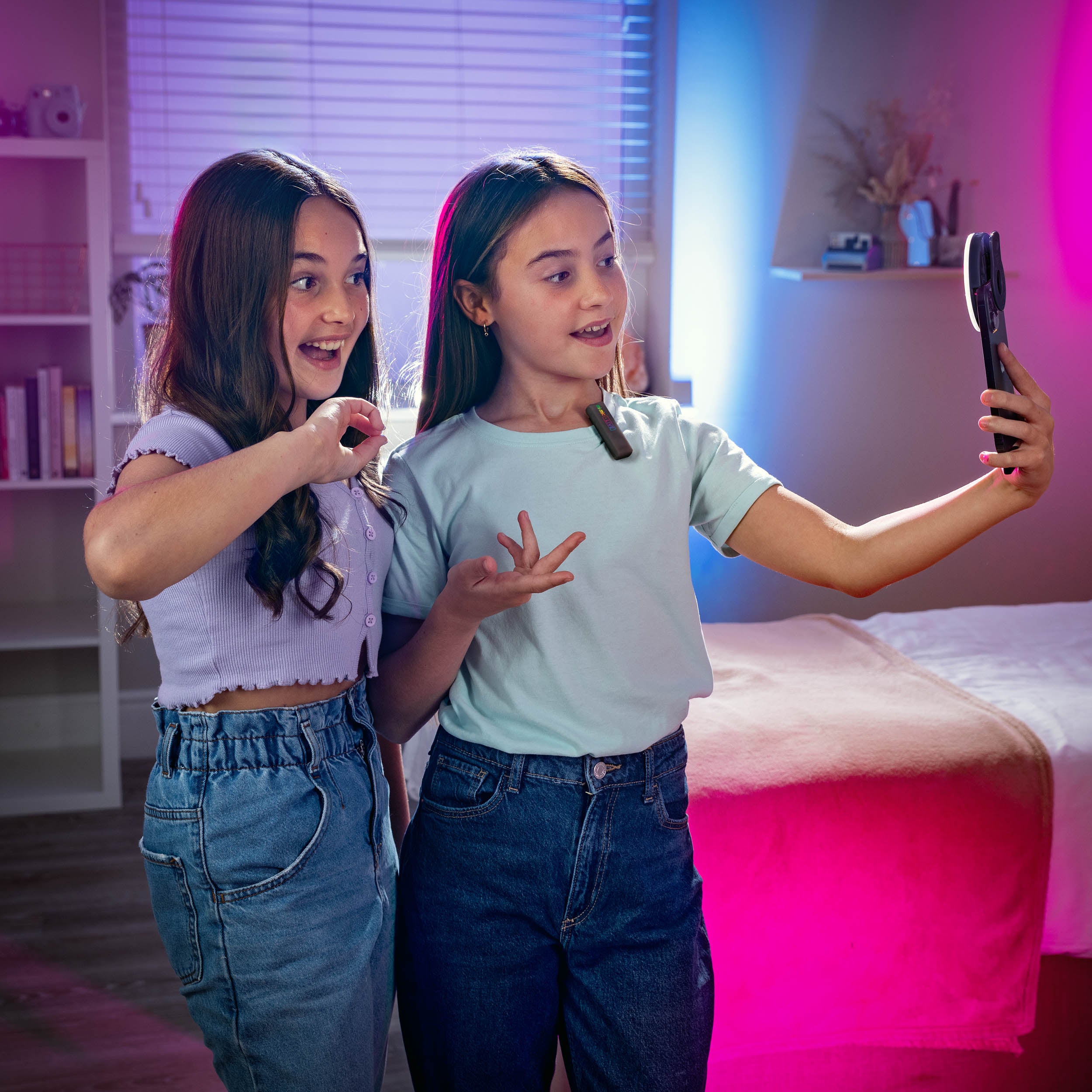 vlogging kit with selfie light