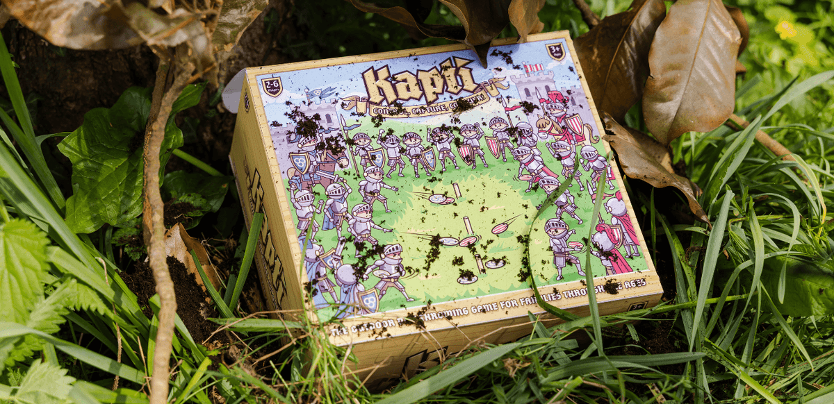 Kapti outdoor disc throwing game box featuring FSC wooden discs, stakes and carry bag for garden and lawn games