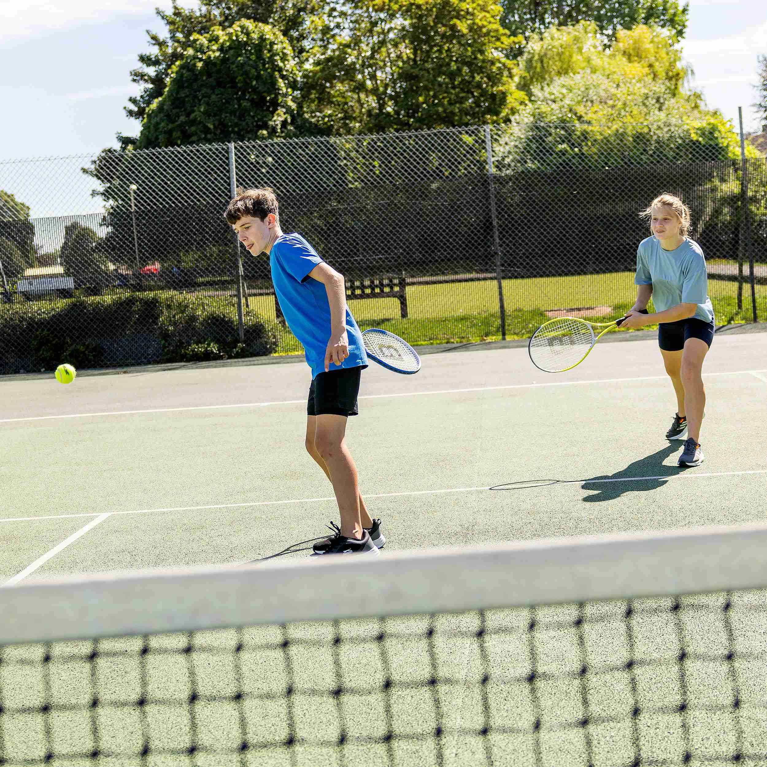 2 player tennis racket 