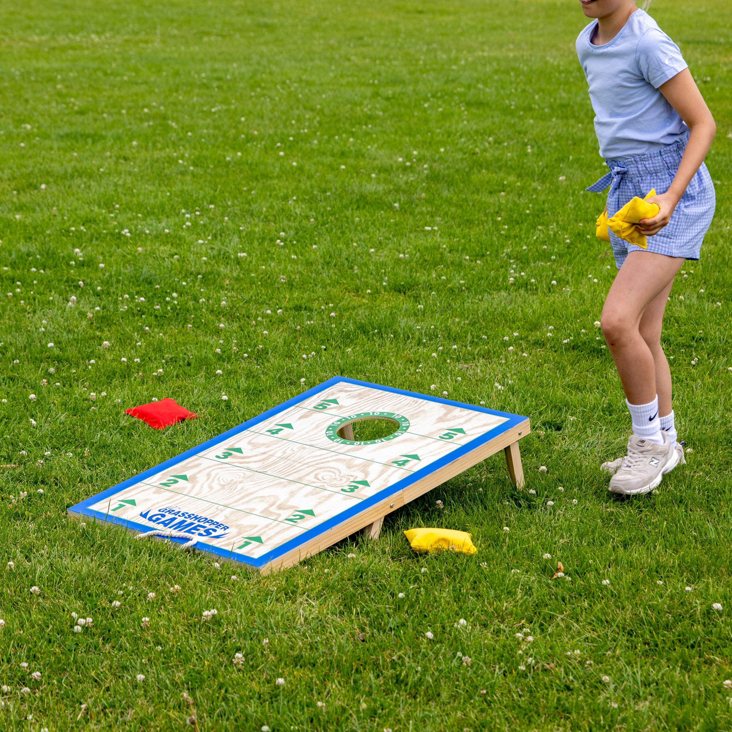 cornhole set