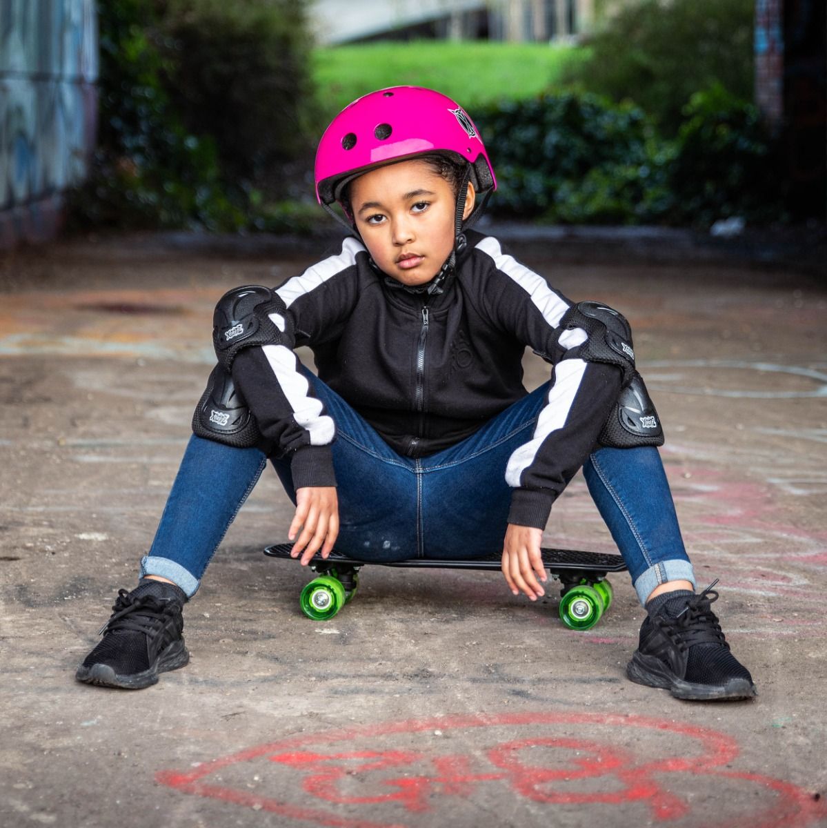 22" PP Cruiser Skateboard with LED Wheels - Pink