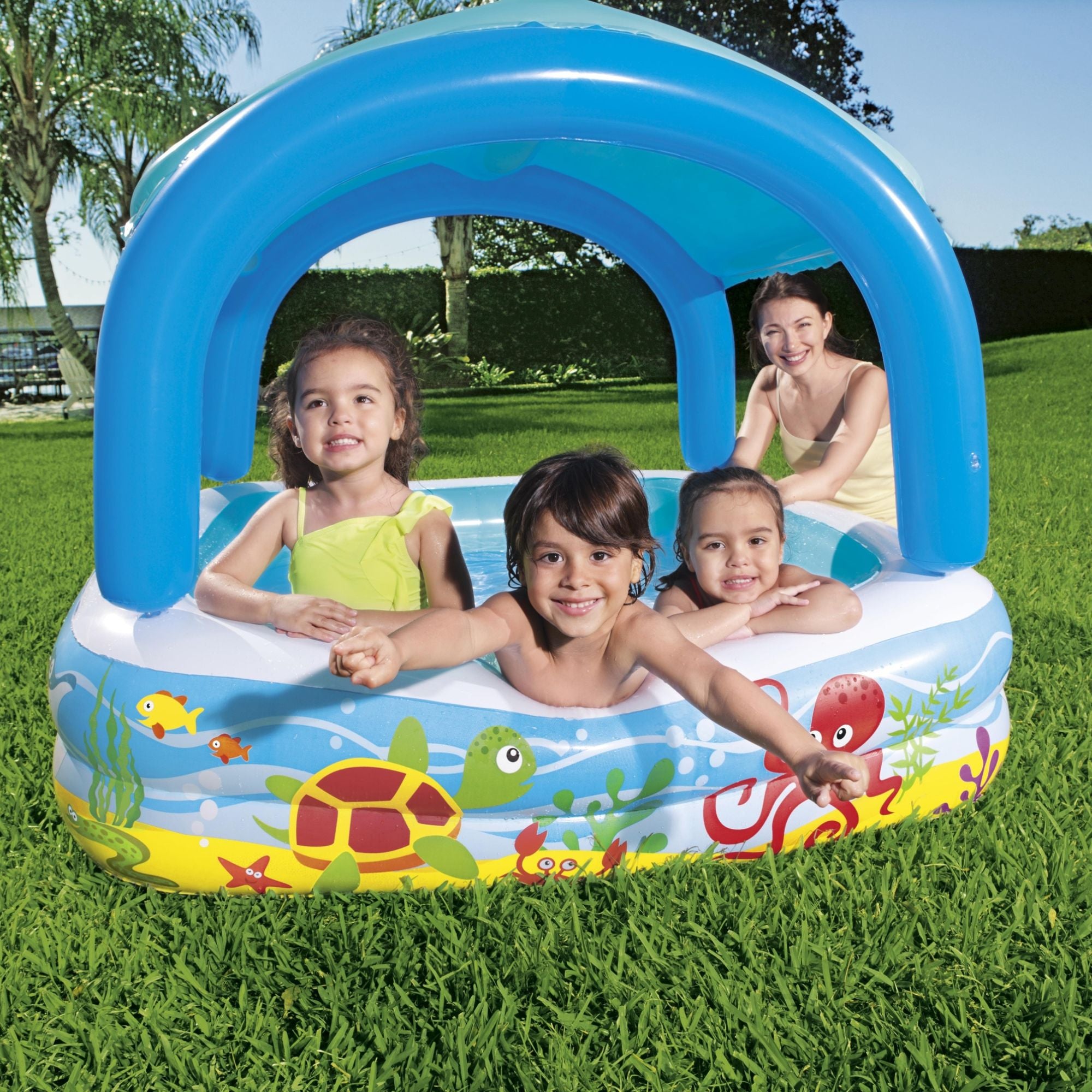 pool with canopy