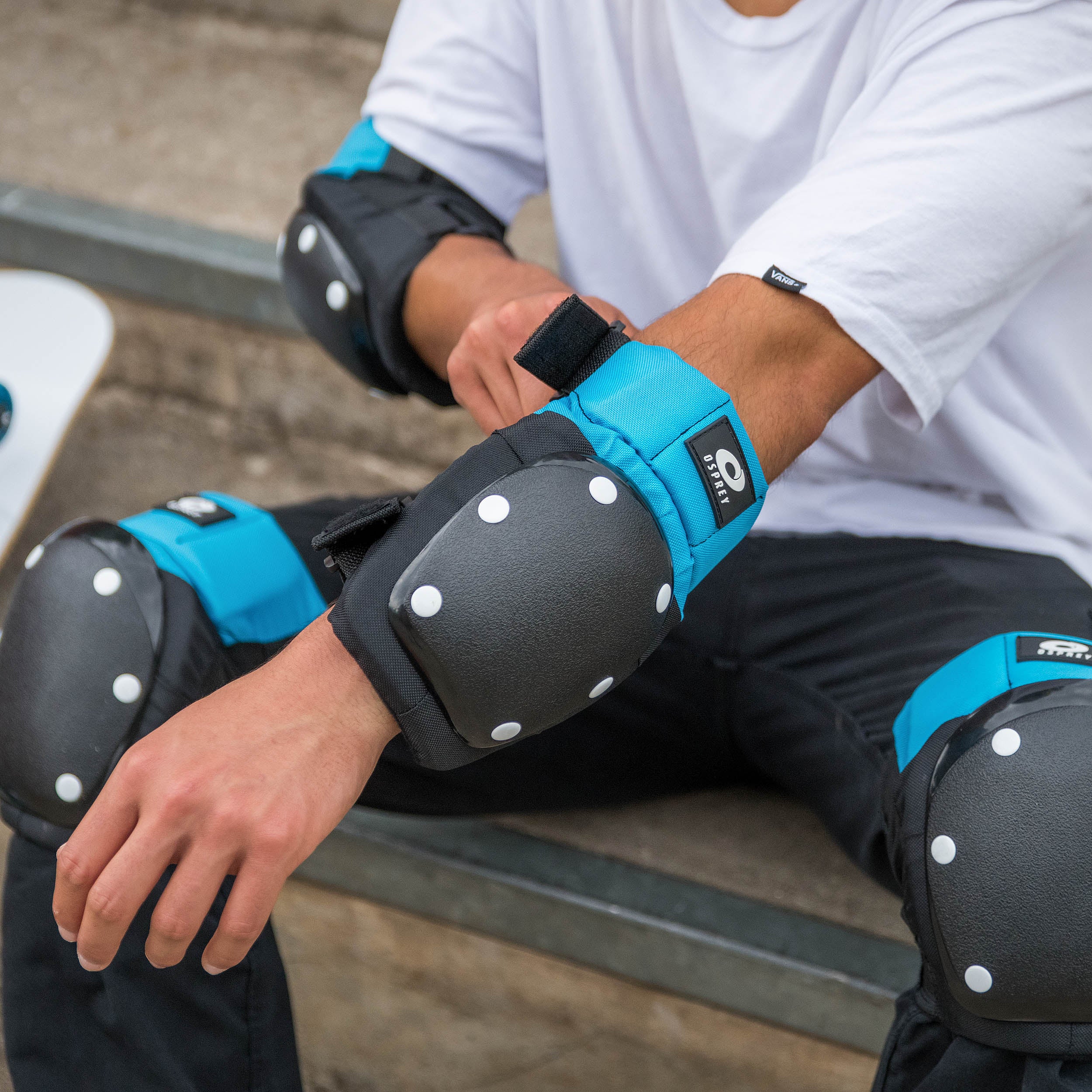 knee and elbow pads for skaters