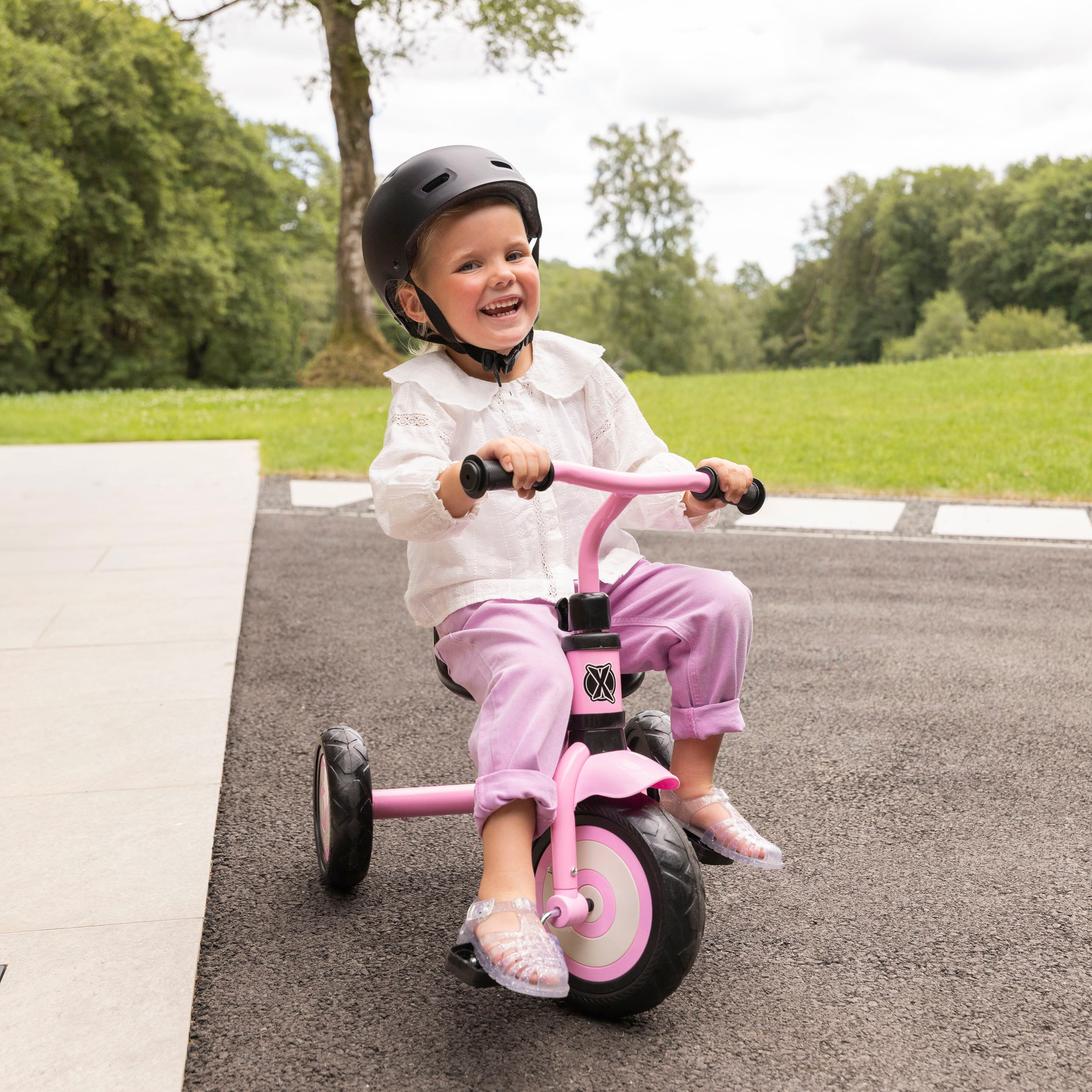 pink outdoor tricycle for girls